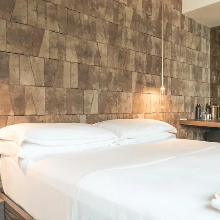 Casacon Hotel 4*